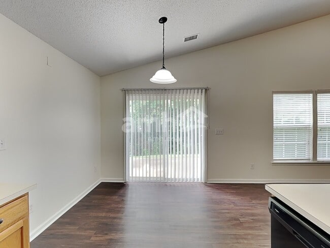 Photo - 8526 Appledale Dr