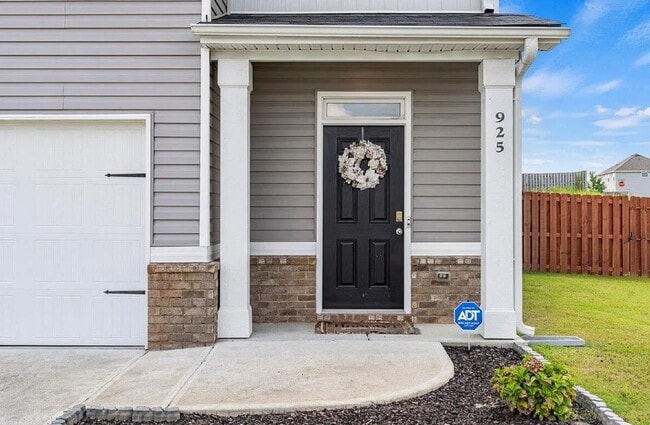 925 Hay Meadow Dr.