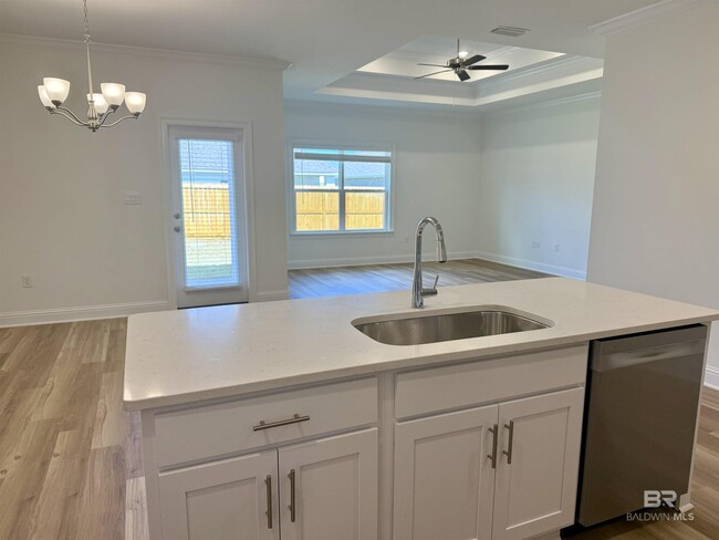 Photo - 384 Parkerman Ave