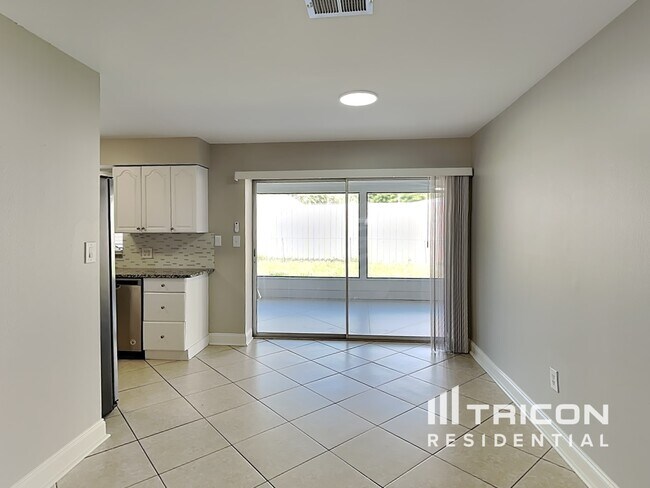 Photo - 4728 Lark Ridge Cir