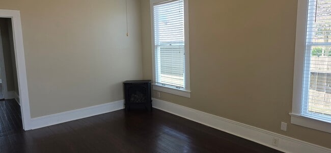 Photo - 4510 Avenue R 1/2