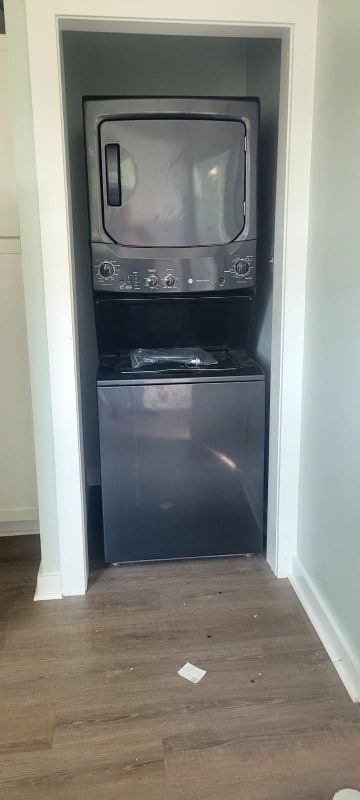 Photo - 402 Floyd St