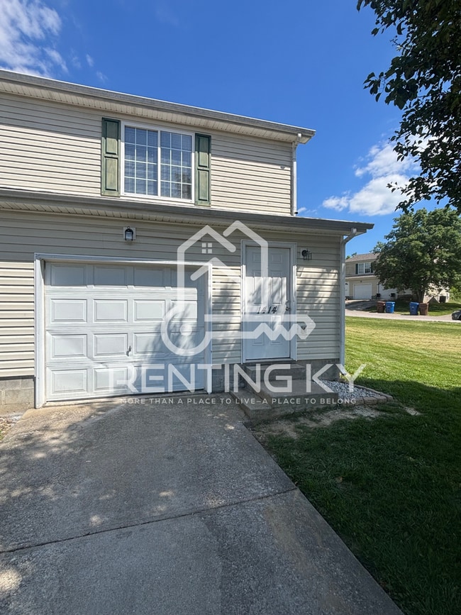 Building Photo - Newly Renovated 2-Bed, 1.5-Bath Townhome with Garage!