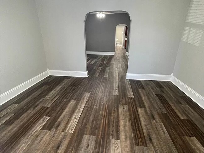 Photo - 47 W 17th St