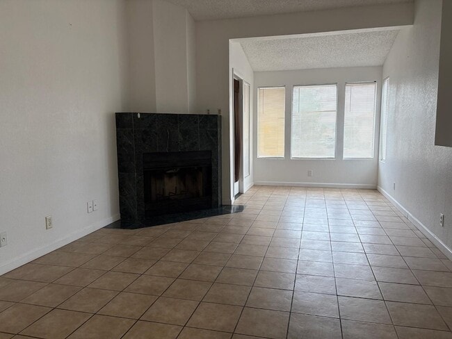Photo - 1820 E Morten Ave Unit 203