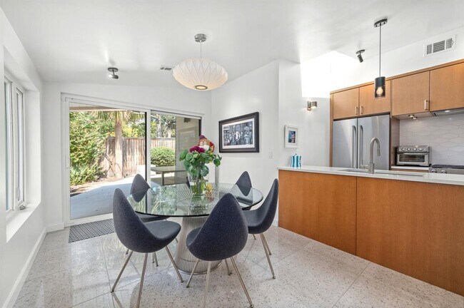 Photo - 3304 Bonnie Rd Casa Adosada