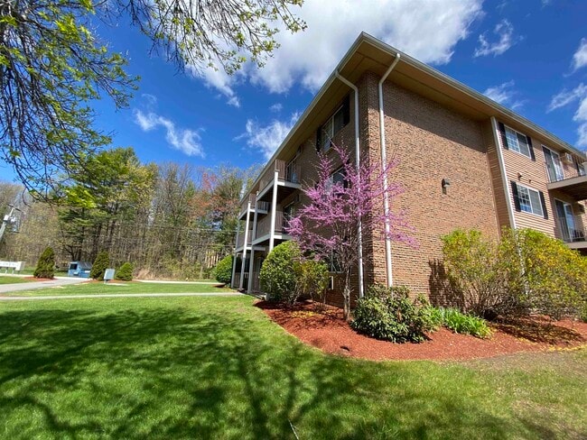 Photo - 383 Huse Rd Unidad 36