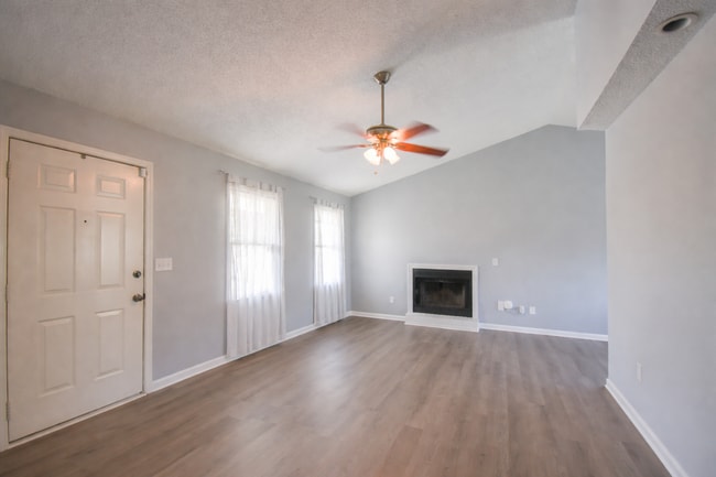 Photo - 3 Bedroom 2 Bathroom- Pets Considered