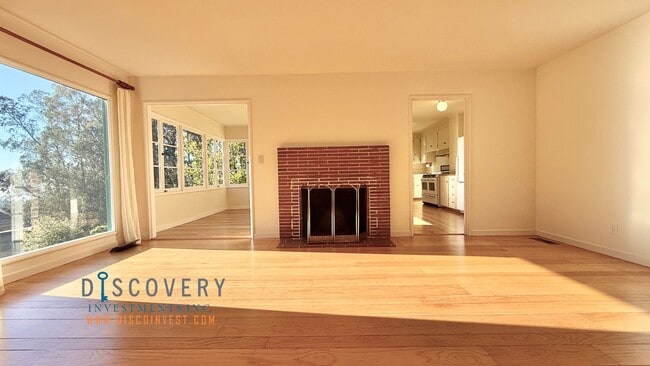 Photo - Mid-Century Montclair 3+ Bedroom with Filtered San Francisco Bay Views!