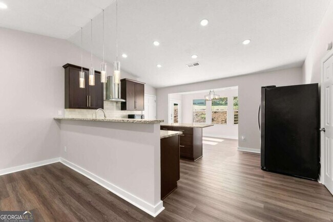 Photo - 2050 Shaffer Rd