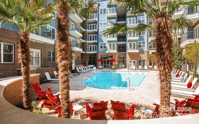 Building Photo - 205 S Kings Dr Unit S3 Rental