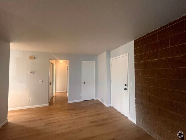 Building Photo - 236 N Fair Oaks Ave Unit 2 Rental