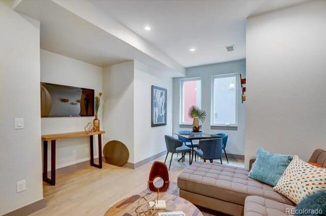 Photo - 2820 W 26th Ave