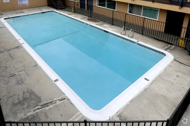Crystal House Apartments