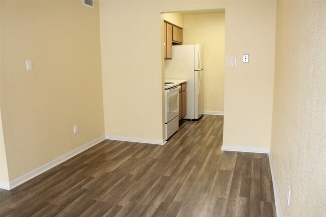 Photo - 3919 Fairmont Pkwy Unit 200
