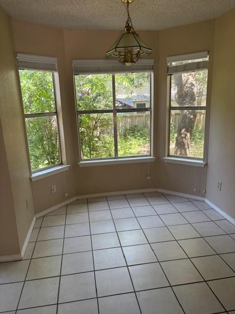 Photo - 17511 Klamath Falls Dr