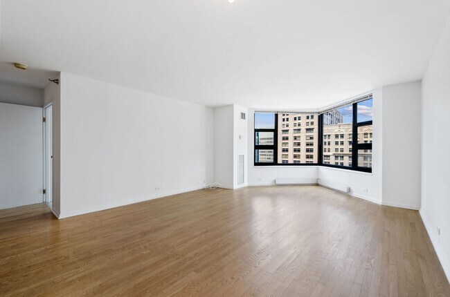 Photo - 401 E Ontario St Unidad 1803