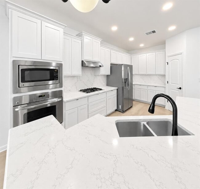 14312 Senia Bend