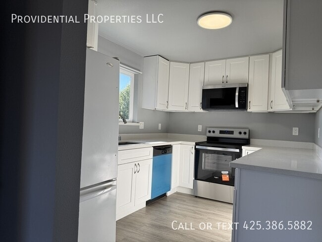 Photo - 708 D St SE