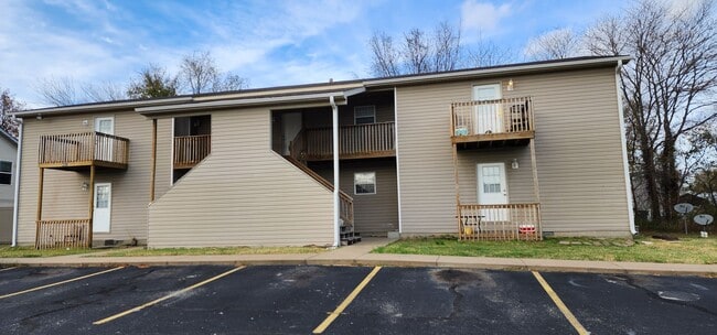 4557 E. Zora, Apt D