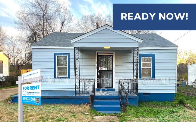 Building Photo - 2067 Hubert Ave