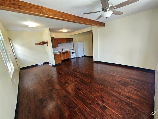 Photo - 701 E 14th Ave