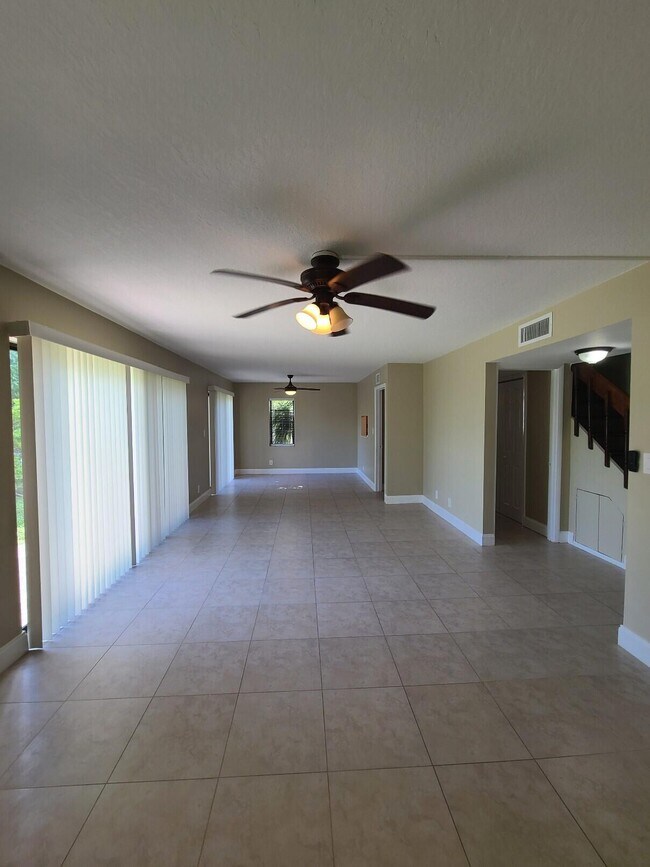 Photo - 3201 Bayview Dr Unit C