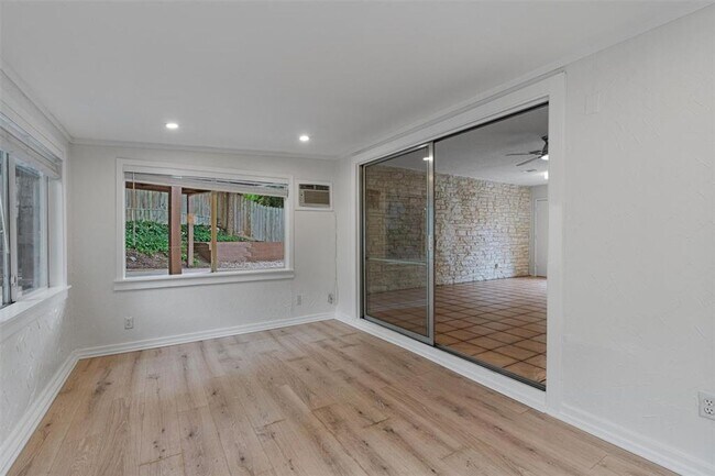 Photo - 2616-2618 Audubon Pl Unit 2616