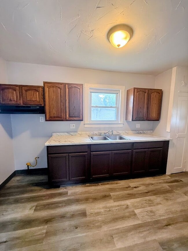 Photo - Three bedroom one bathroom home for rent