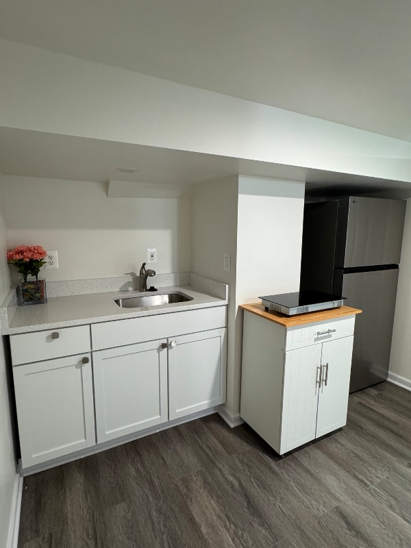 Photo - 7012 Warfield Rd