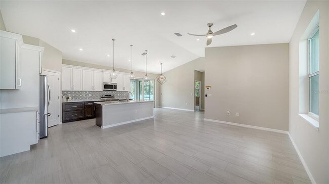 Photo - 6227 Tropicaire Blvd