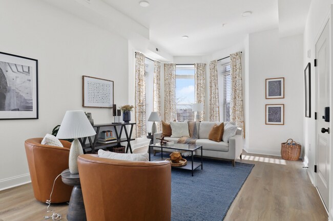 Photo - 2201 Brookfield Ave Unit 203