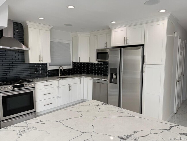 Photo - 1 Munro Blvd Unit 1 F