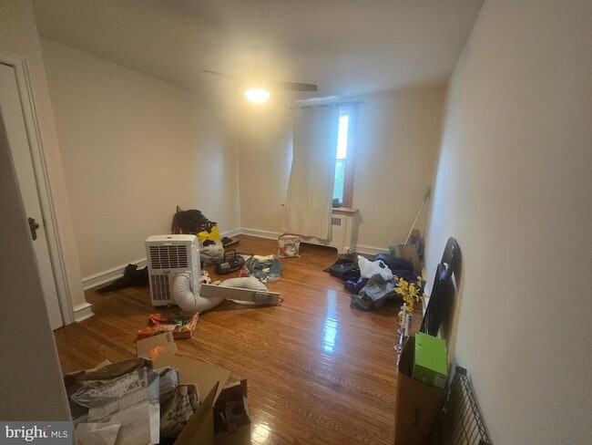 Photo - 6665 Sprague St