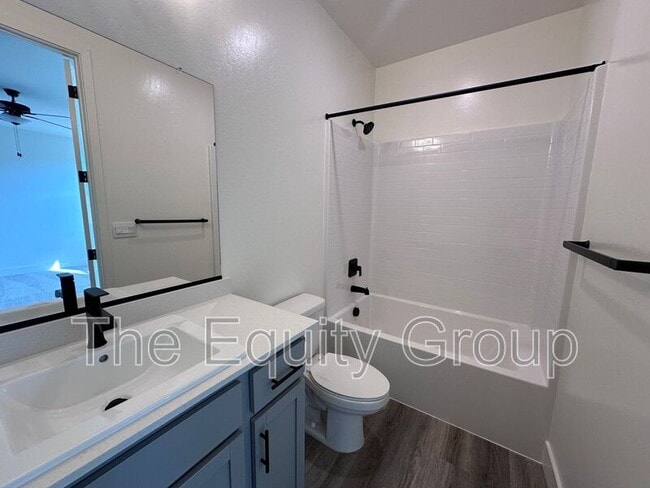 Photo - 2405 N Fontana St