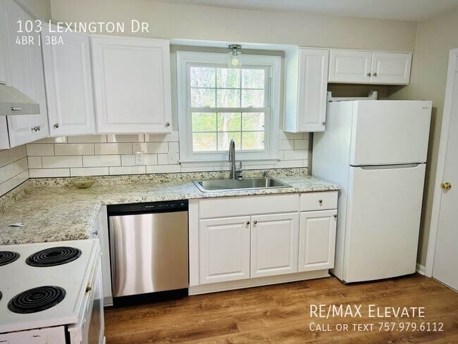 Photo - 103 Lexington Dr