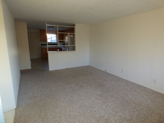 Photo - 1079-1083 Winona Drive Unit 1083