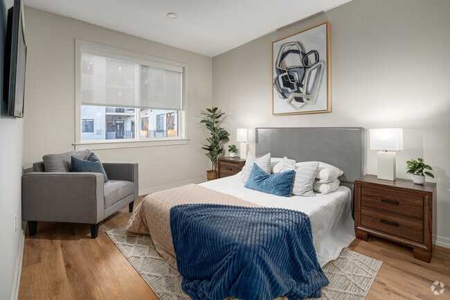 1BR, 1BA - 818SF - Bedroom