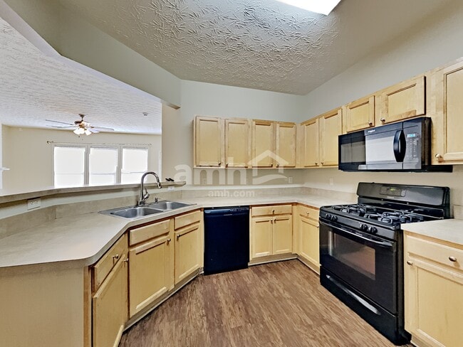 Photo - 507 Pond Lillies Rd