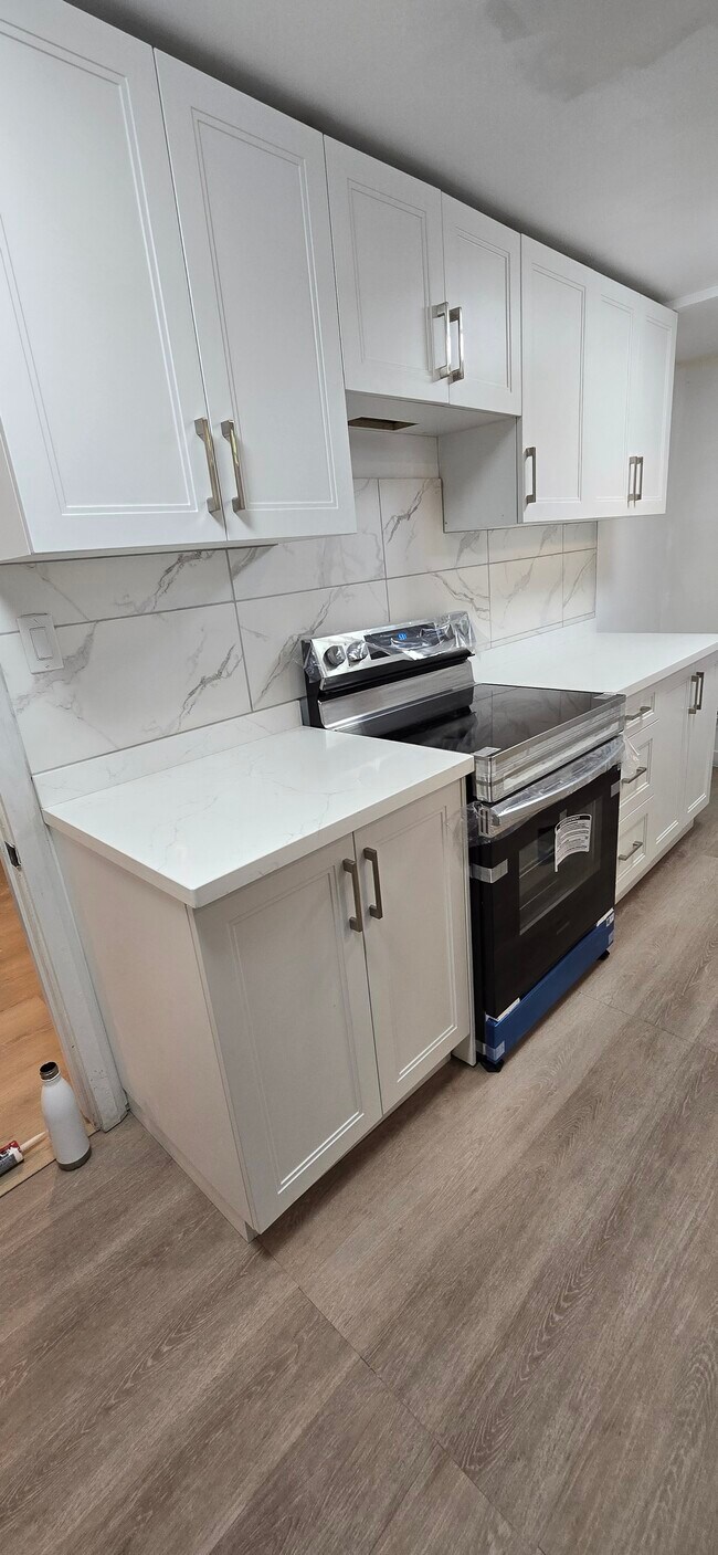 Photo - 266 Highview Cres Unit Basement