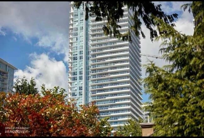 Photo - 657 Whiting Way