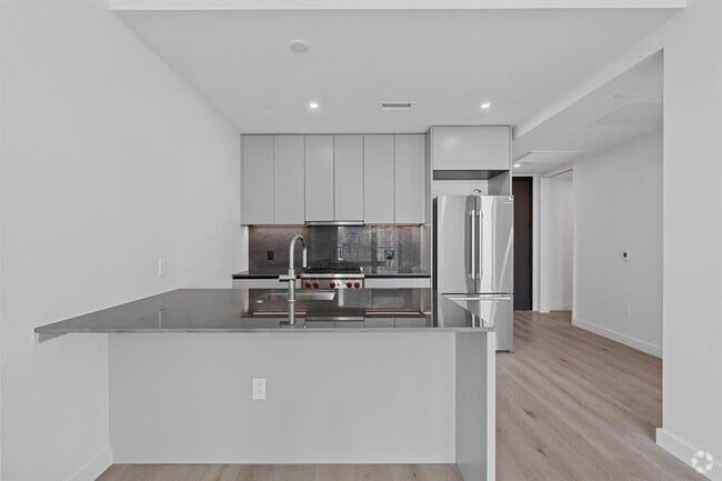 Building Photo - 610 Davis St Unit 2210 Rental