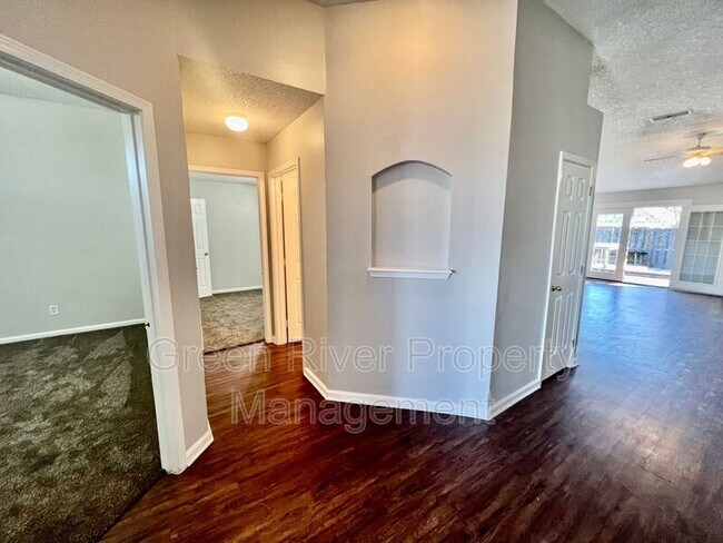 Photo - 2315 Companion Cir E