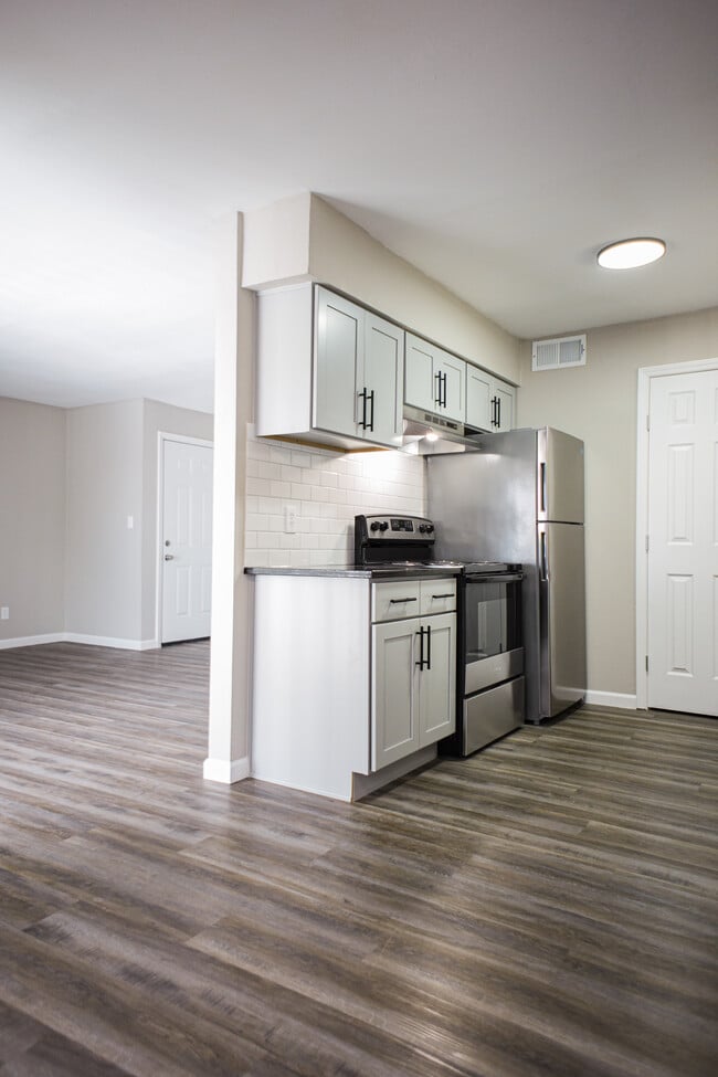 Photo - Win at Brady