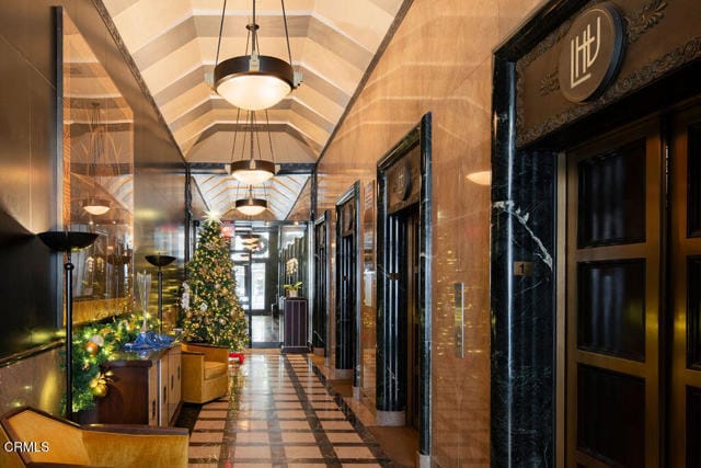 Photo - 6253 Hollywood Blvd Unidad 701