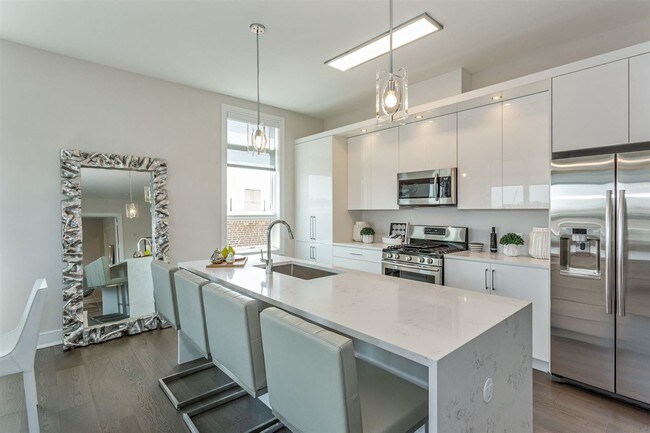 Photo - 119 Peter St Unit 601