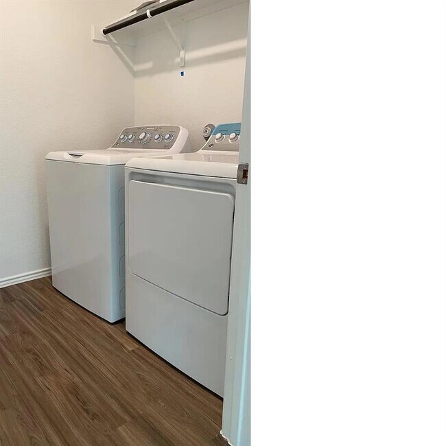 Photo - 203 Arnage Dr