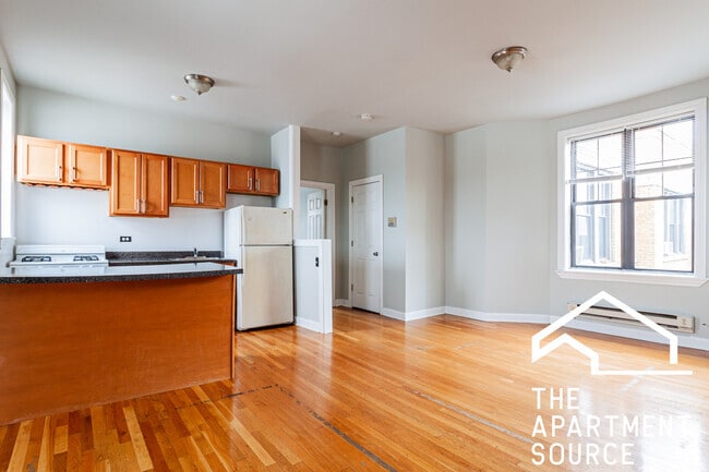 Building Photo - 723 W Barry Ave Unit A3 Rental