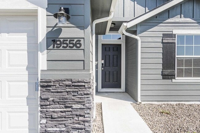 Photo - Beautiful Home with Bonus Room!