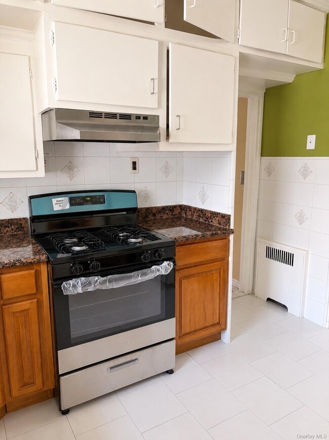 Photo - 135-11 122nd Pl